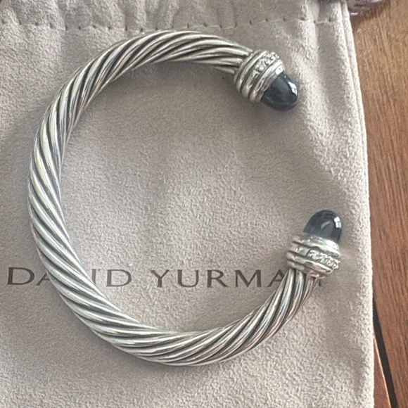 David Yurman Cable Sterling Silver Black Onyx with diamonds bracelet like new - Picture 1 of 6